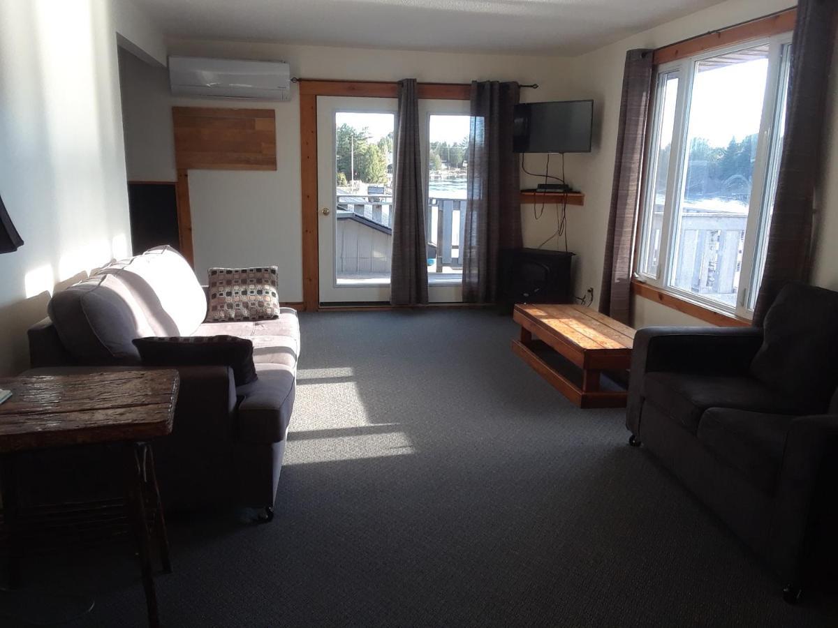Sauble River Marina And Lodge Resort Sauble Beach Εξωτερικό φωτογραφία