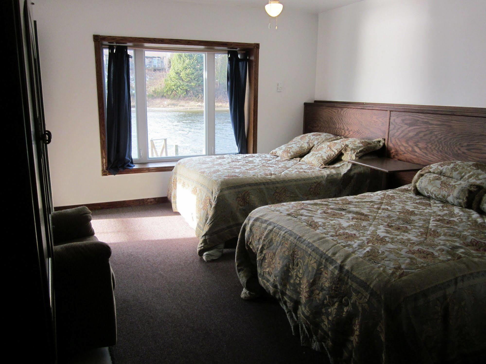 Sauble River Marina And Lodge Resort Sauble Beach Εξωτερικό φωτογραφία